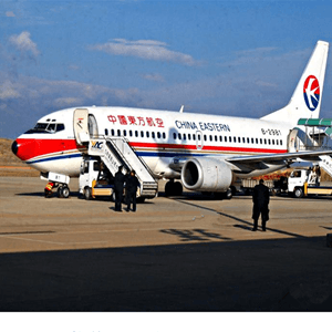 宁波机场空运航空快运业稳步发展的原因是什么？